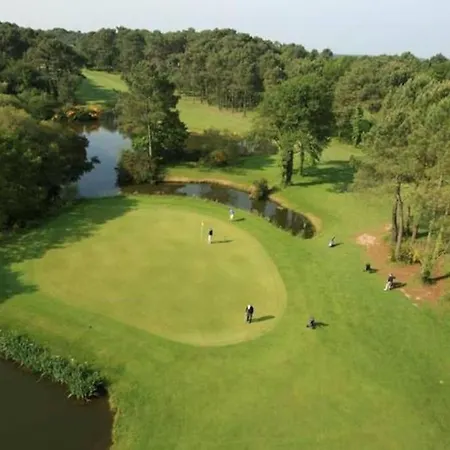 Maison Au Calme A L'interieur Du Golf De Ploemel, Entre Terre Et Mer, 2 Chambres, 10 Min Des Plages Ploemel